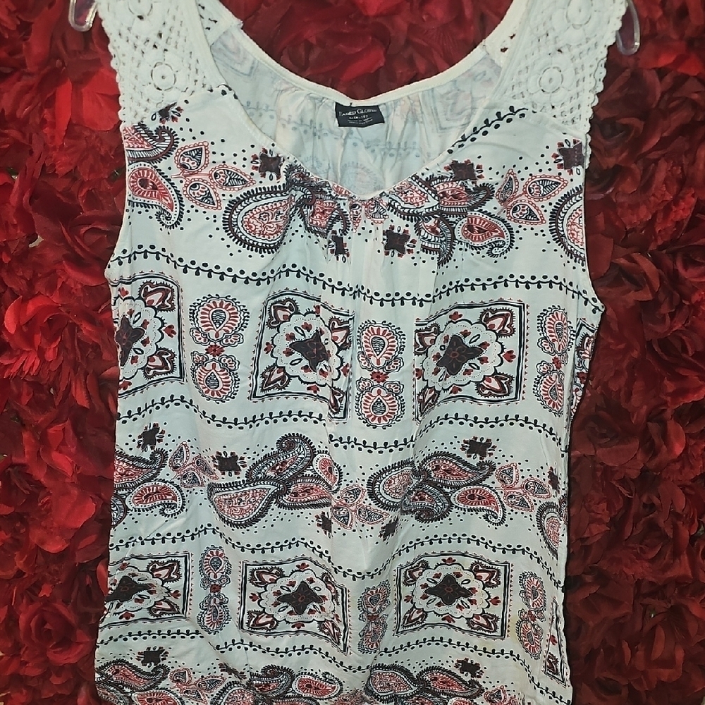 Faded Glory White Sleeveless Cropped Blouse